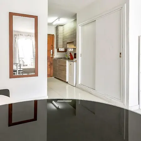 Estudio Torres Del Sol شقة